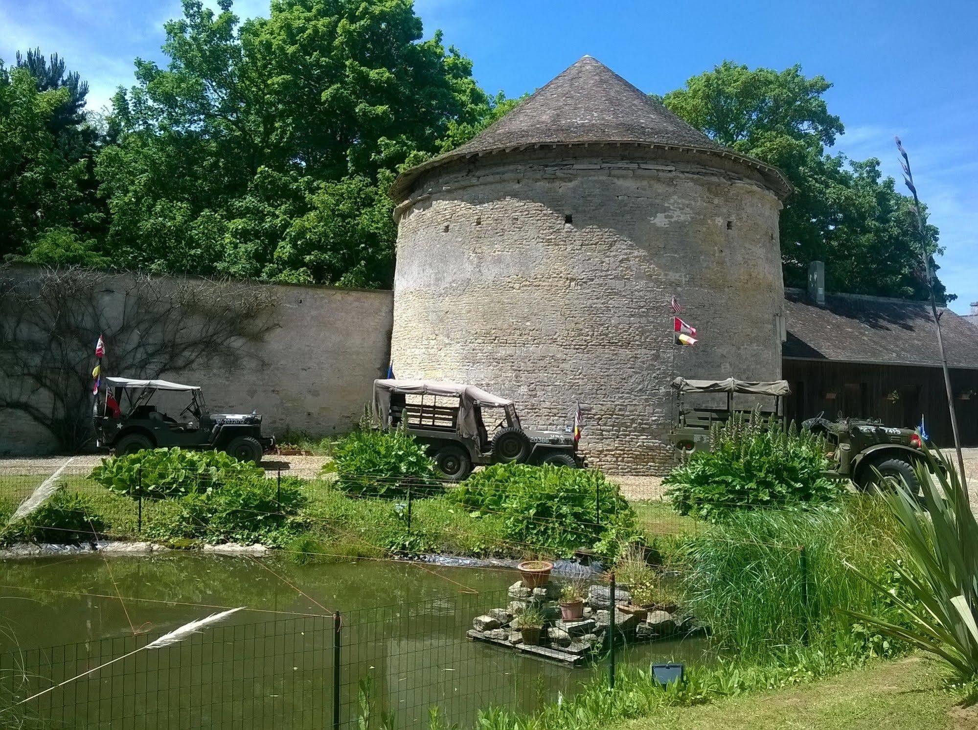 Auberge De La Luzerne Bernières-sur-Mer Exterior foto